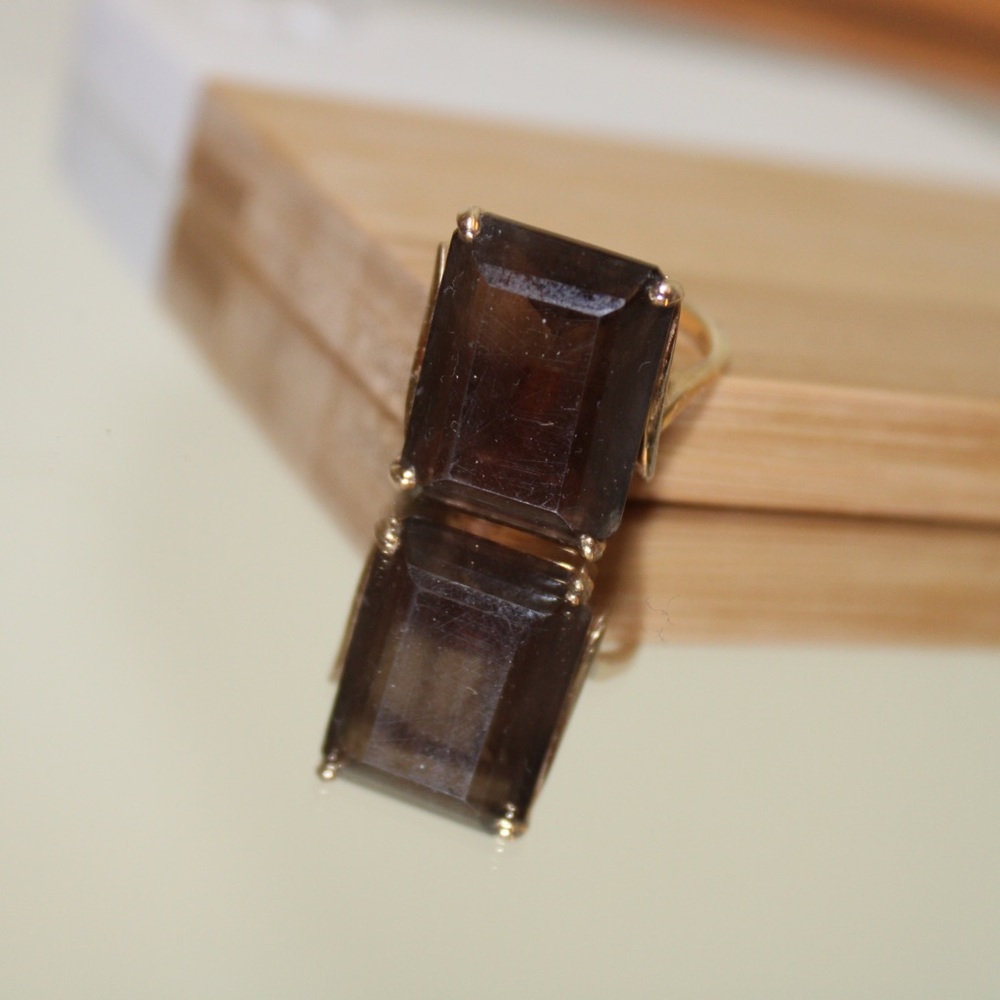 1 jewel ring